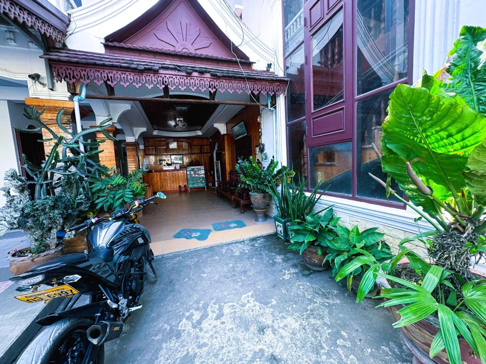 Walking Street Villa Vang Vieng Exteriör bild